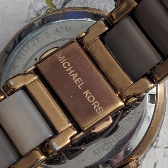 Michael kors MK monogram watch - Picture 2 of 5